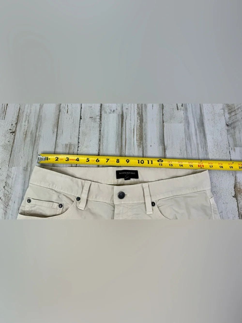 Banana Republic Slim Fit Mens Chino Cream Khaki 33x30